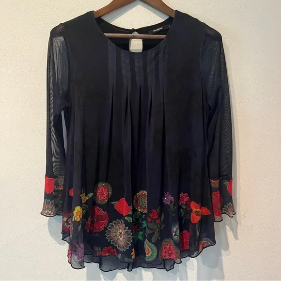 Desigual O’Hara Sheer Sleeve Floral and Rhinestone Hem Lined Flowy Blouse - Picture 4 of 11